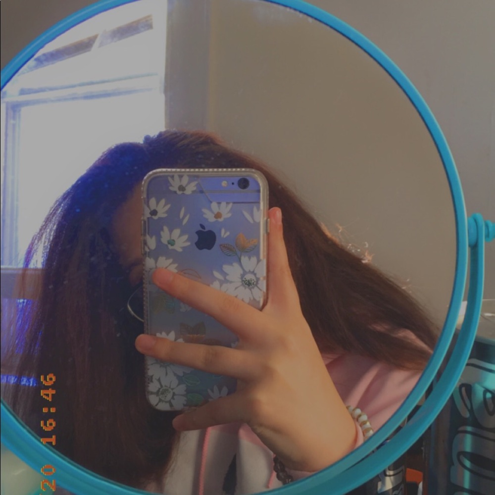 Meet your Posher, Isabel